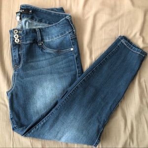 Torrid jegging jeans